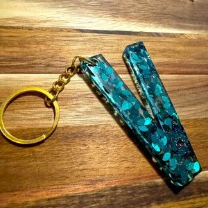 V letter keychain or bag clip!